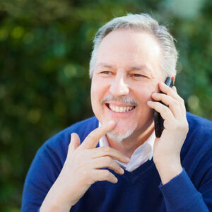 Cell phone for seniors: Give them a gift they’ll love